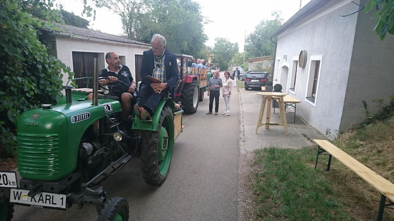 فندق Weingut Familie Bauer Grossriedenthal المظهر الخارجي الصورة